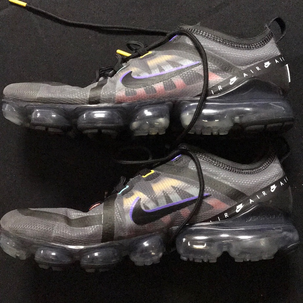 Nike Vapor Max 19s